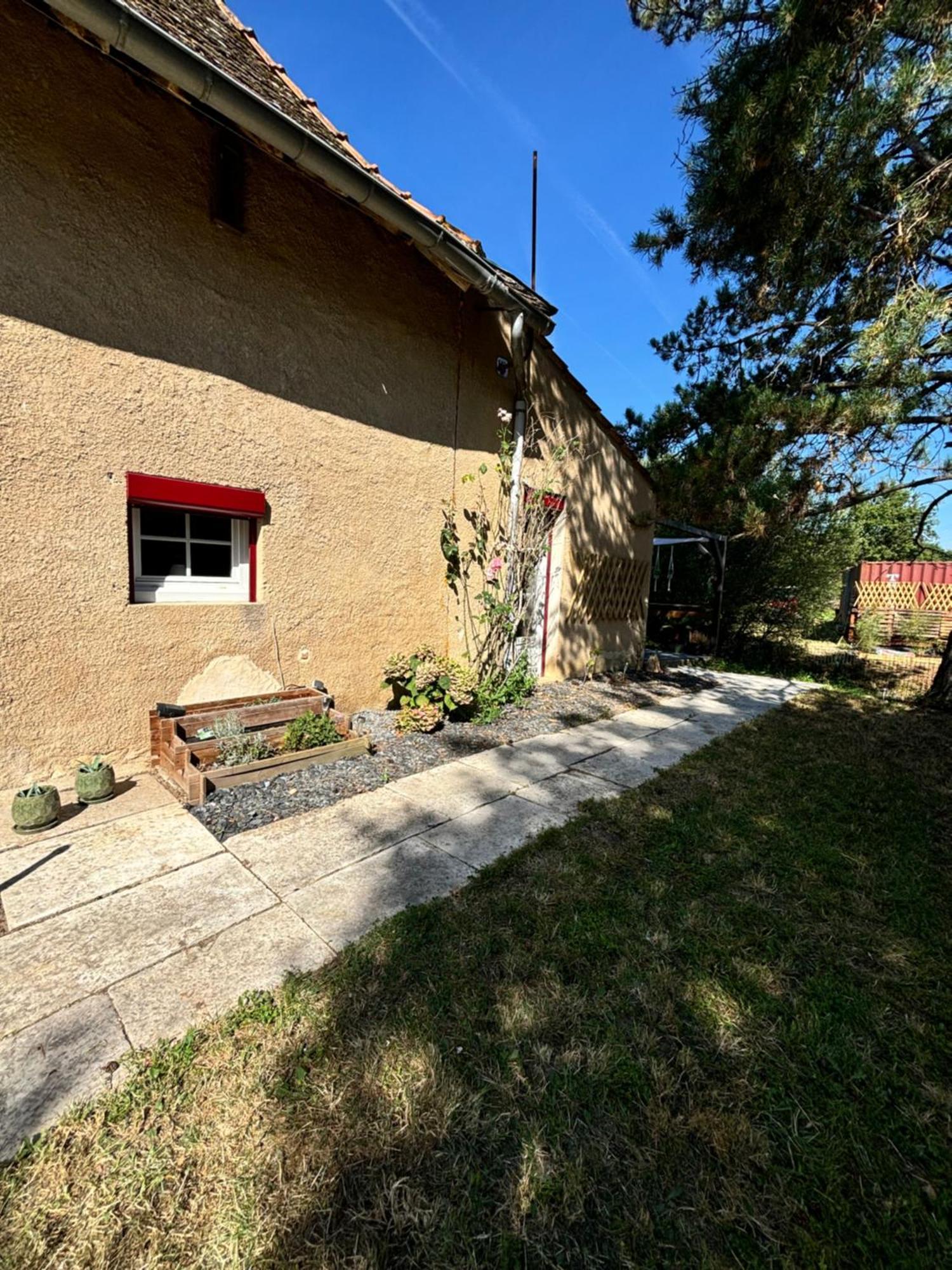 Le Gite Du Chateau Mouton Chatenoy-le-Royal Exterior photo